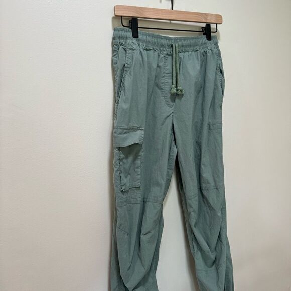 Sweaty Betty Quinn Cargo Ankle Pants sz 6 - Picture 4 of 7